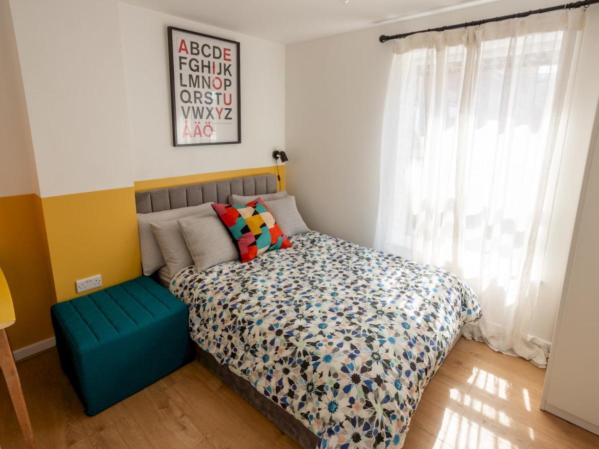 Pass The Keys Modern Stylish Apartment With Parking Bournemouth Exterior foto